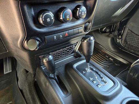 Used 2016 Jeep Wrangler Unlimited Sport AWD/4WD image 20