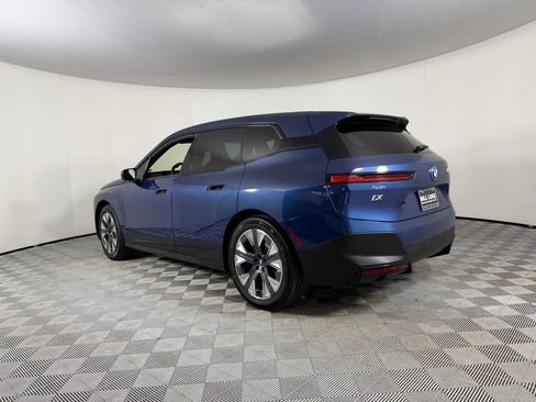 Used 2022 BMW iX xDrive50 w/ Convenience Package image 8