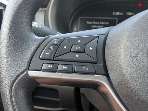 Used 2024 Nissan Kicks SV FWD image 29
