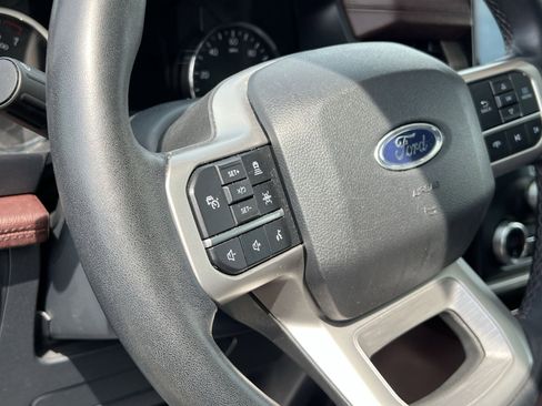 Used 2024 Ford Expedition Max Limited image 32