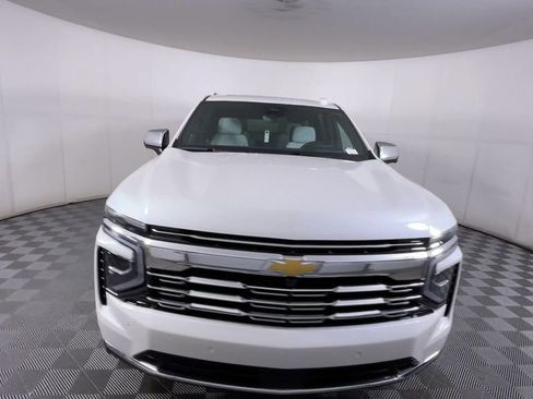 New 2025 Chevrolet Suburban Premier image 3