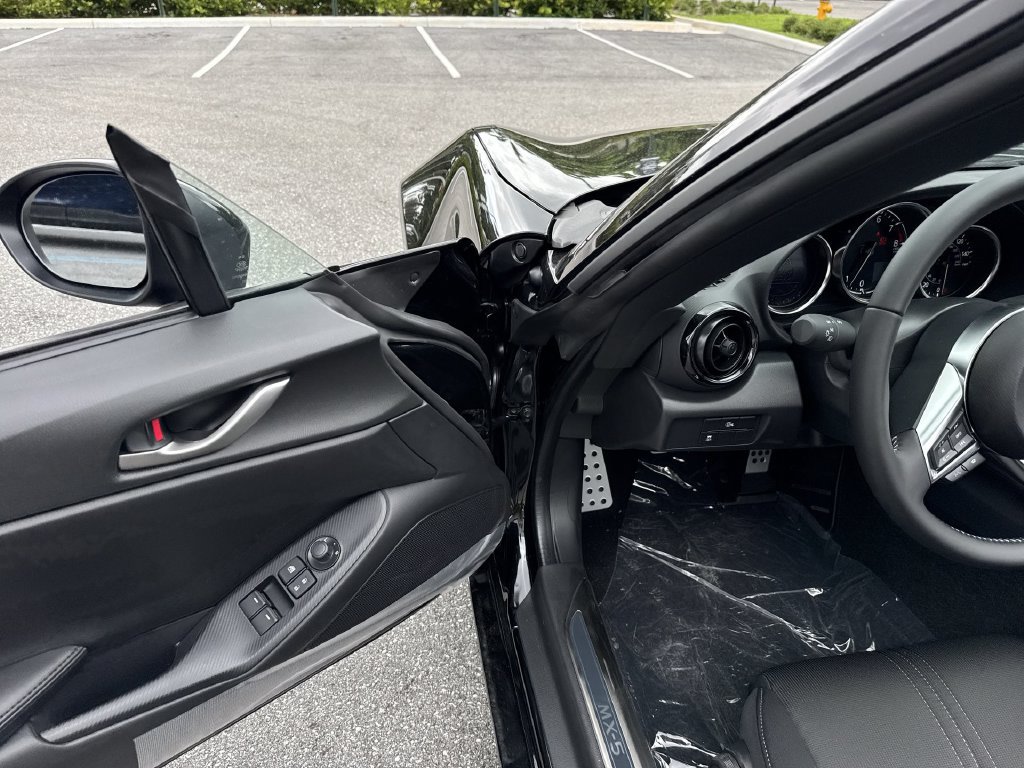 New 2026 MAZDA MX-5 Miata Sport w/ Interior Package RWD image 17