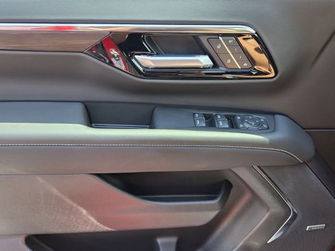 New 2026 Chevrolet Tahoe Premier image 13