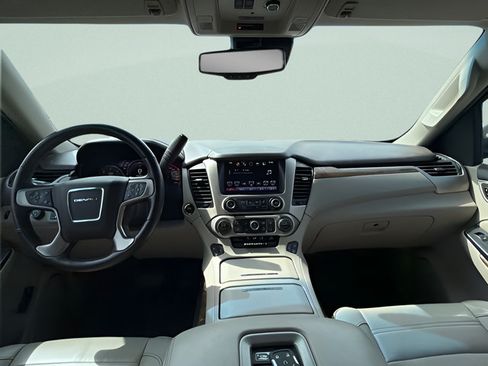 Used 2016 GMC Yukon XL Denali w/ Open Road Package AWD/4WD image 18