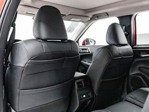 New 2025 Mitsubishi Outlander SEL image 18