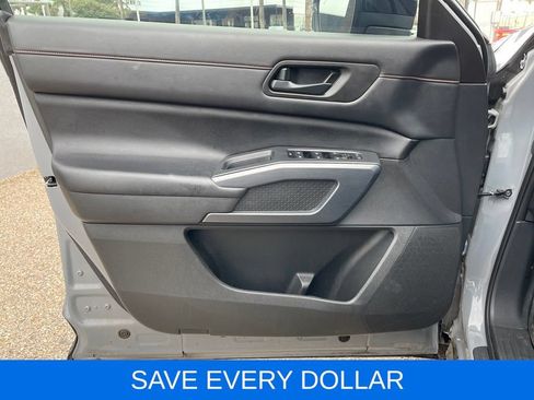 Used 2024 Nissan Pathfinder Rock Creek AWD/4WD image 14