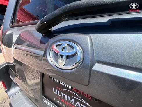Used 2005 Toyota 4Runner Sport AWD/4WD image 23