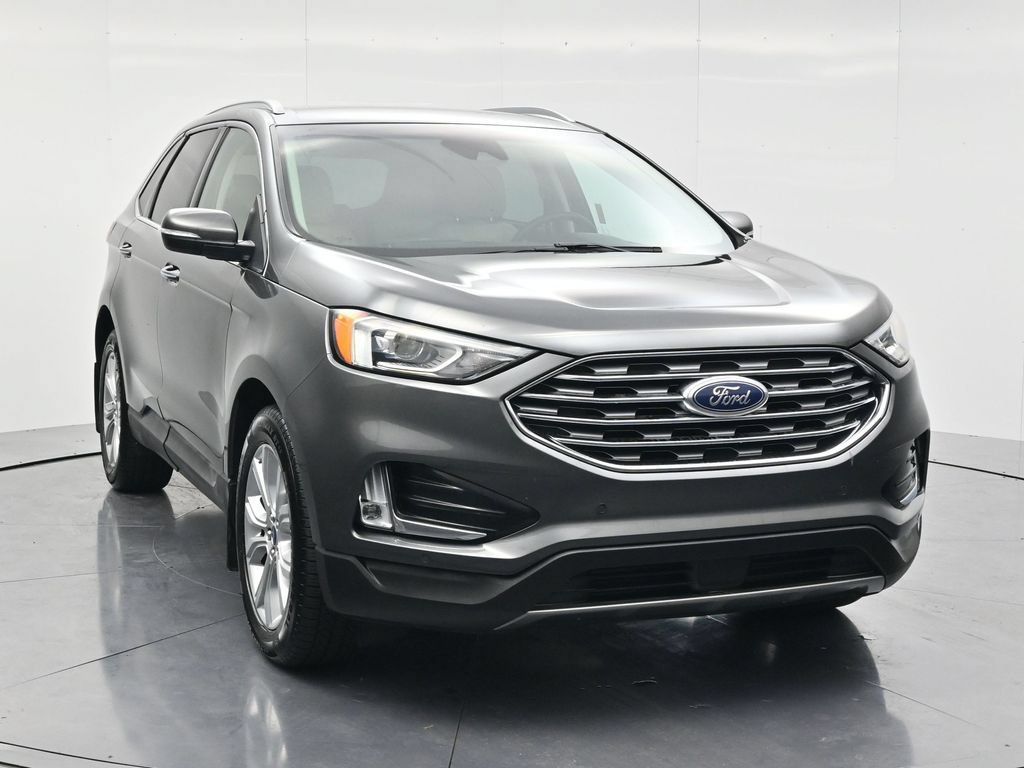 Used 2020 Ford Edge Titanium AWD/4WD image 3