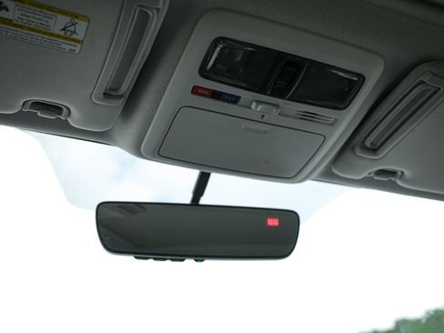 Used 2017 Subaru Forester 2.5i Limited image 28