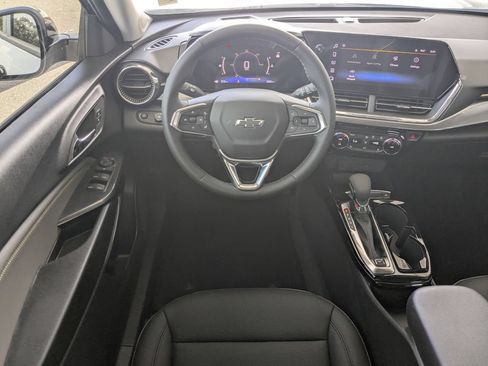 Certified 2026 Chevrolet Trax ACTIV w/ Driver Confidence Package FWD image 17