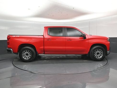 Used 2020 Chevrolet Silverado 1500 LT w/ Texas Edition AWD/4WD image 2