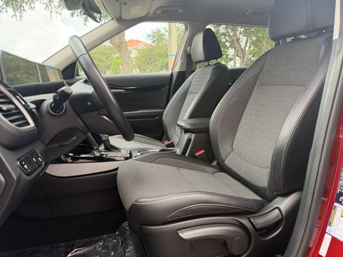 Used 2025 Kia Seltos S FWD image 18