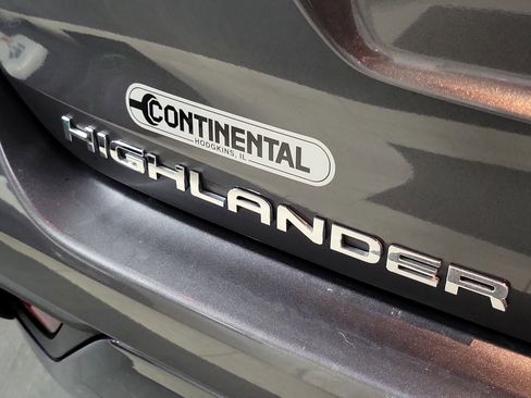 Used 2023 Toyota Highlander Limited image 8