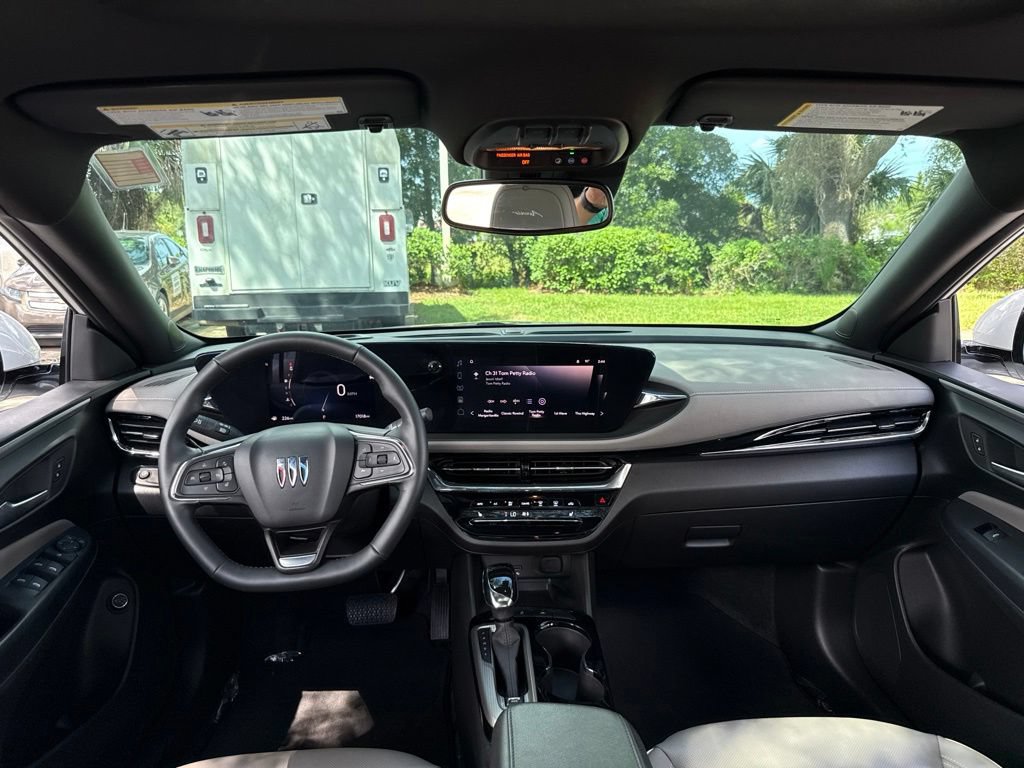 Used 2025 Buick Envista Avenir FWD image 44