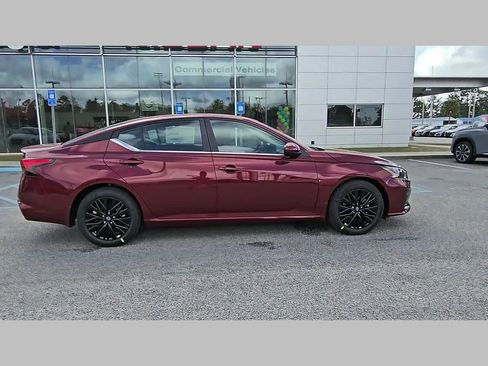 New 2026 Nissan Altima 2.5 SV FWD image 34