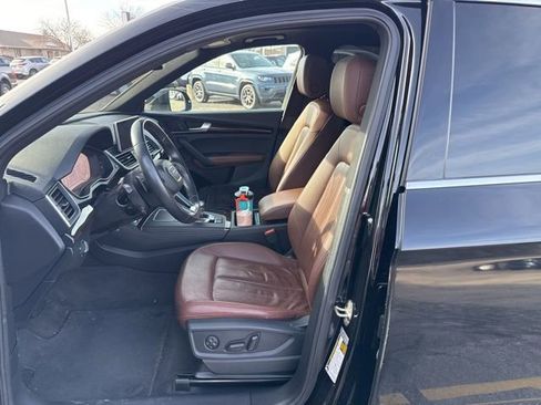 Used 2020 Audi Q5 2.0T Premium Plus w/ Premium Plus Package image 5