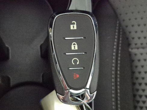 Certified 2025 Chevrolet Trax LT w/ LT Convenience Package image 26