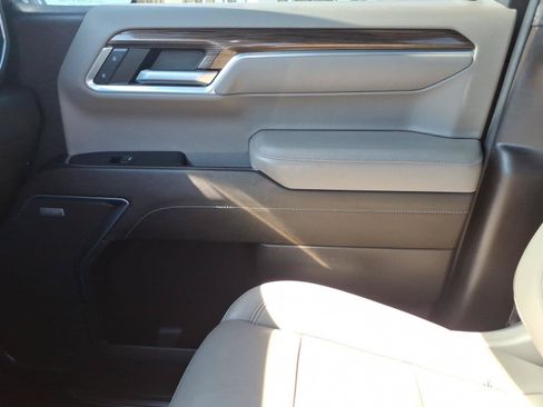 Used 2023 Chevrolet Silverado 1500 RST AWD/4WD image 27