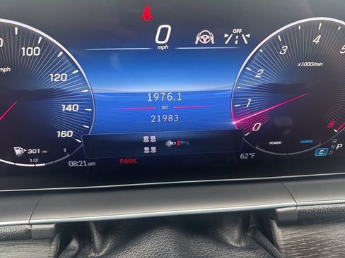 Used 2024 Mercedes-Benz GLS 450 4MATIC image 10