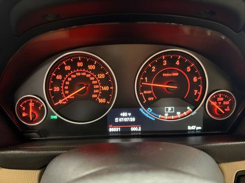 Used 2017 BMW 330i xDrive Sedan w/ Premium Package AWD/4WD image 18