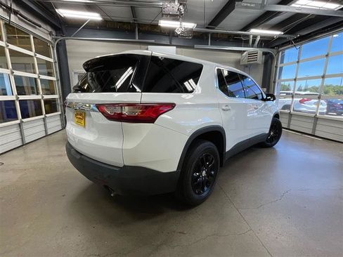 Used 2018 Chevrolet Traverse LS AWD/4WD image 5