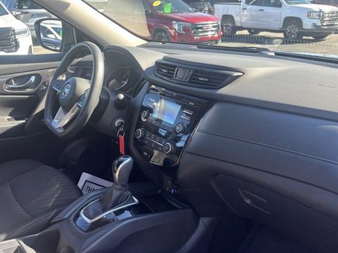Used 2017 Nissan Rogue S image 15