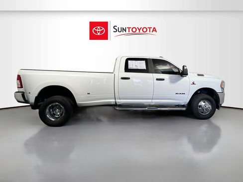 Used 2024 RAM 3500 Big Horn AWD/4WD image 2