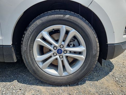 Used 2020 Ford Edge SEL w/ Convenience Package AWD/4WD image 9
