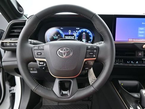 New 2026 Toyota Crown Signia w/ Advanced Technology Package image 5