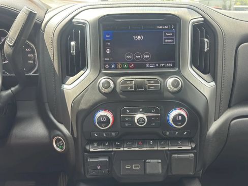 Used 2023 GMC Sierra 3500 Denali w/ Denali Ultimate Package AWD/4WD image 28