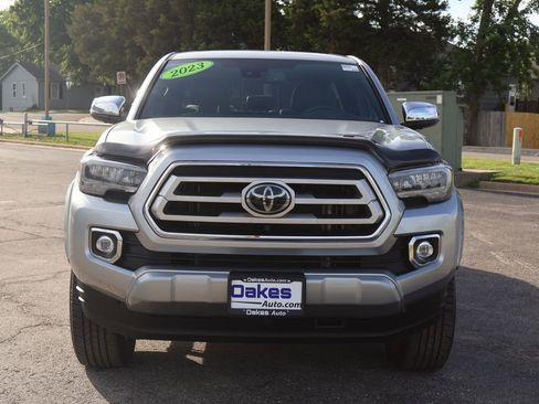 Used 2023 Toyota Tacoma Limited AWD/4WD image 3