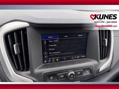 Used 2022 GMC Terrain SLE w/ Driver Convenience Package image 16