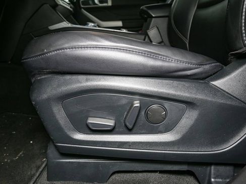 Used 2023 Ford Explorer XLT w/ Equipment Group 202A image 37