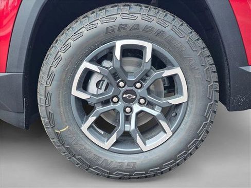 New 2026 Chevrolet Equinox ACTIV w/ Convenience Package III image 10