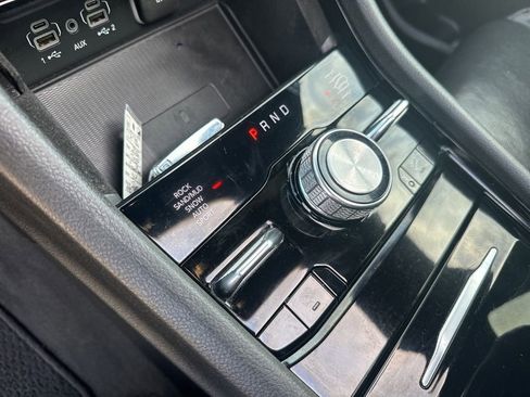 Used 2022 Jeep Grand Cherokee L Summit w/ Luxury Tech Group V image 29