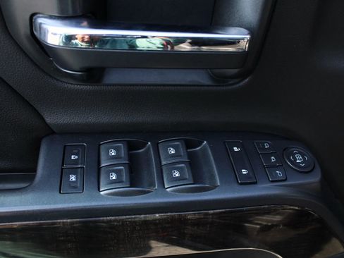 Used 2015 GMC Sierra 2500 Denali w/ Duramax Plus Package image 13