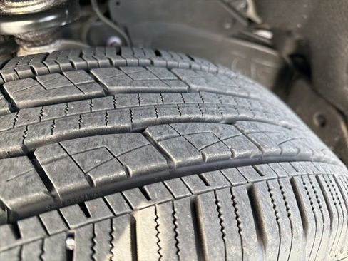 Used 2025 Toyota Tacoma TRD Off-Road image 27