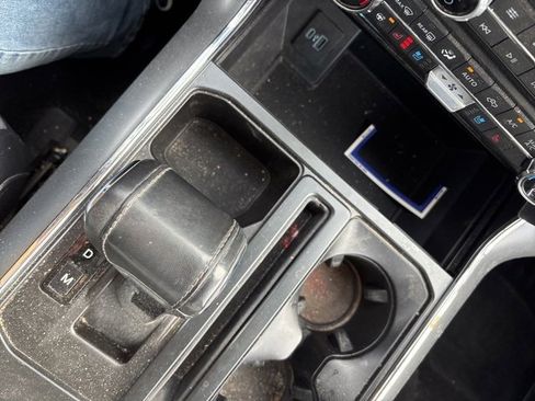 Used 2021 Ford F150 Lariat w/ Equipment Group 502A High image 41