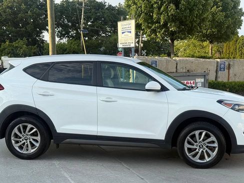 Used 2016 Hyundai Tucson SE w/ Option Group 02 AWD/4WD image 5