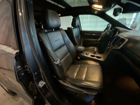 Used 2015 Jeep Grand Cherokee Summit AWD/4WD image 25