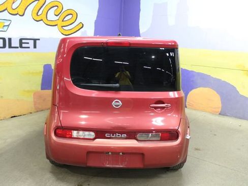 Used 2009 Nissan Cube 1.8 S w/ Interior Designer Pkg FWD image 7