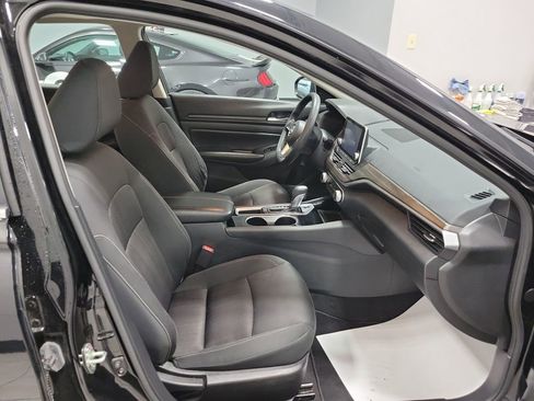 Used 2024 Nissan Altima 2.5 SV image 20