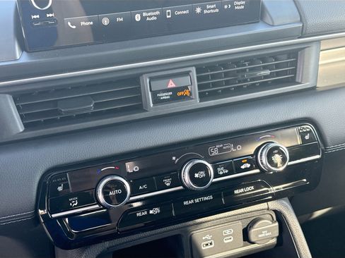 New 2025 Honda Pilot EX-L image 14