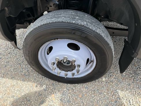 Used 2018 Ford F550 4x4 Regular Cab Super Duty image 23