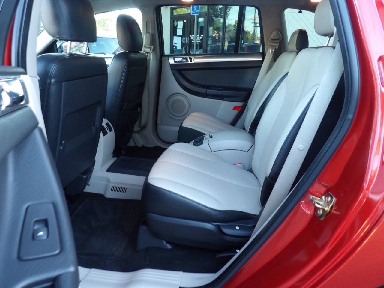 Used 2006 Chrysler Pacifica Touring FWD image 9