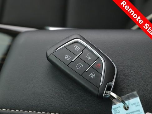 Used 2025 Cadillac Escalade ESV Premium Luxury w/ Touring Package image 3