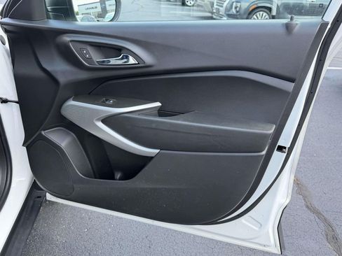Used 2024 Chevrolet Trax LS FWD image 10