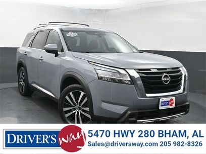 Used 2023 Nissan Pathfinder Platinum