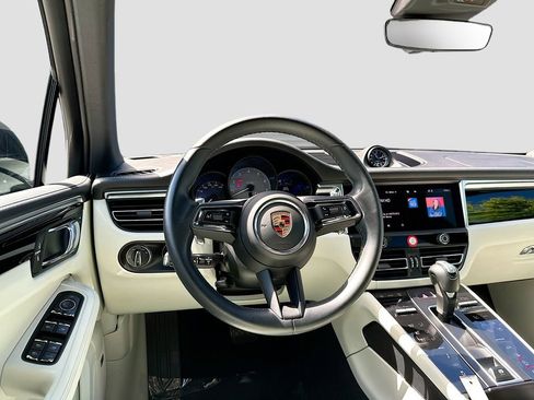 Certified 2023 Porsche Macan S AWD/4WD image 25