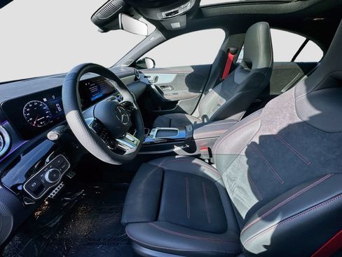Used 2025 Mercedes-Benz CLA 35 AMG 4MATIC image 22